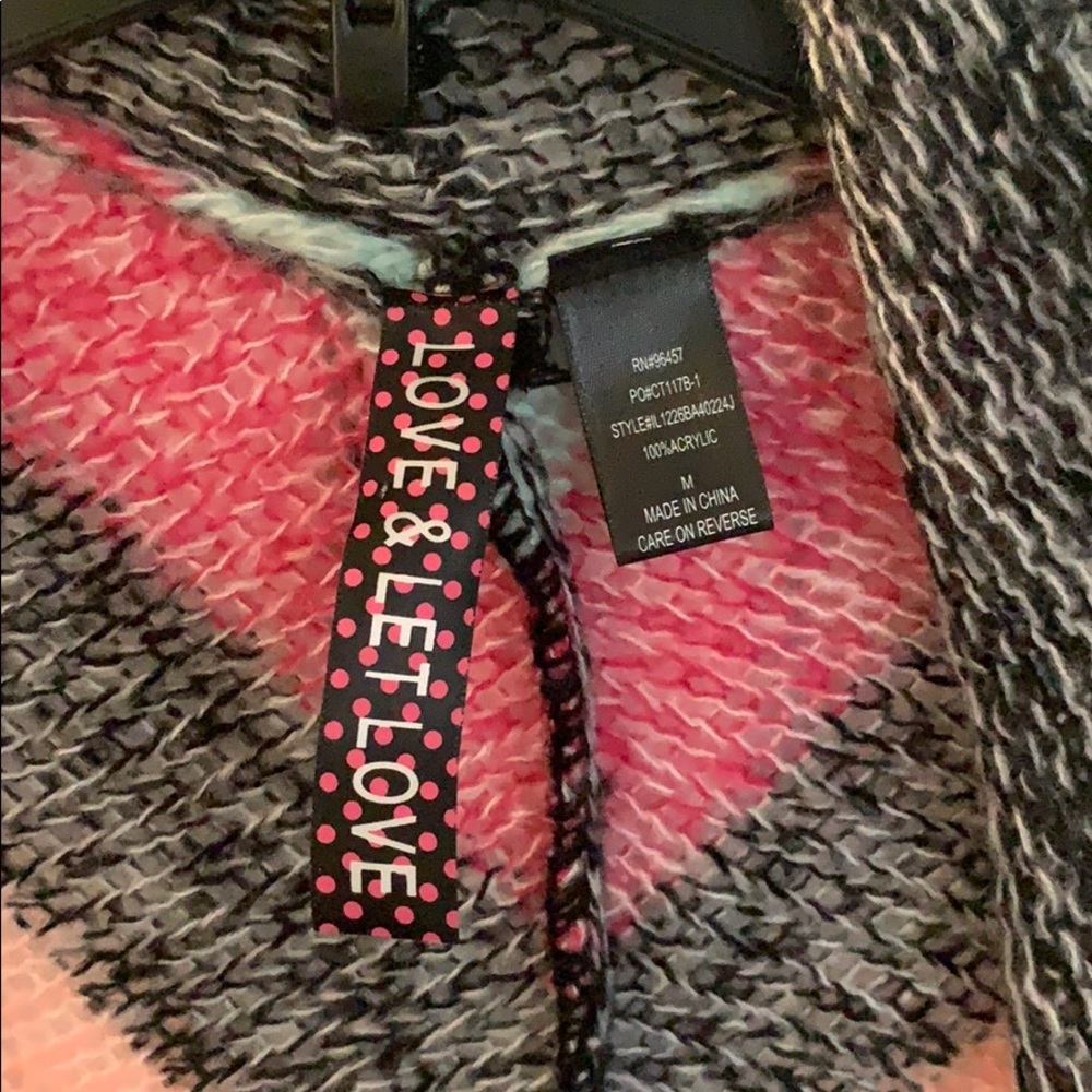 Cardigan - Picture 2 of 4